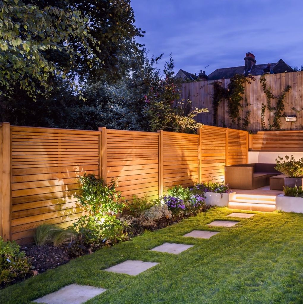 horizontal fence installation Calgary